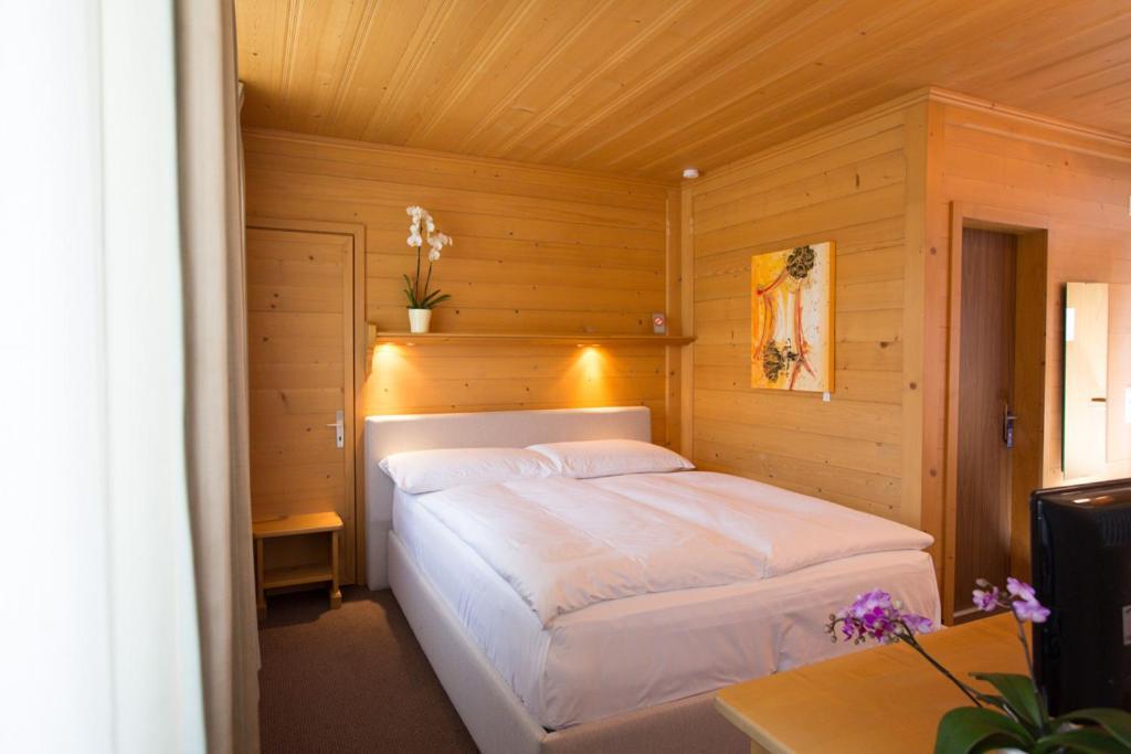צווייזימן Sonnegg Hotel חדר תמונה